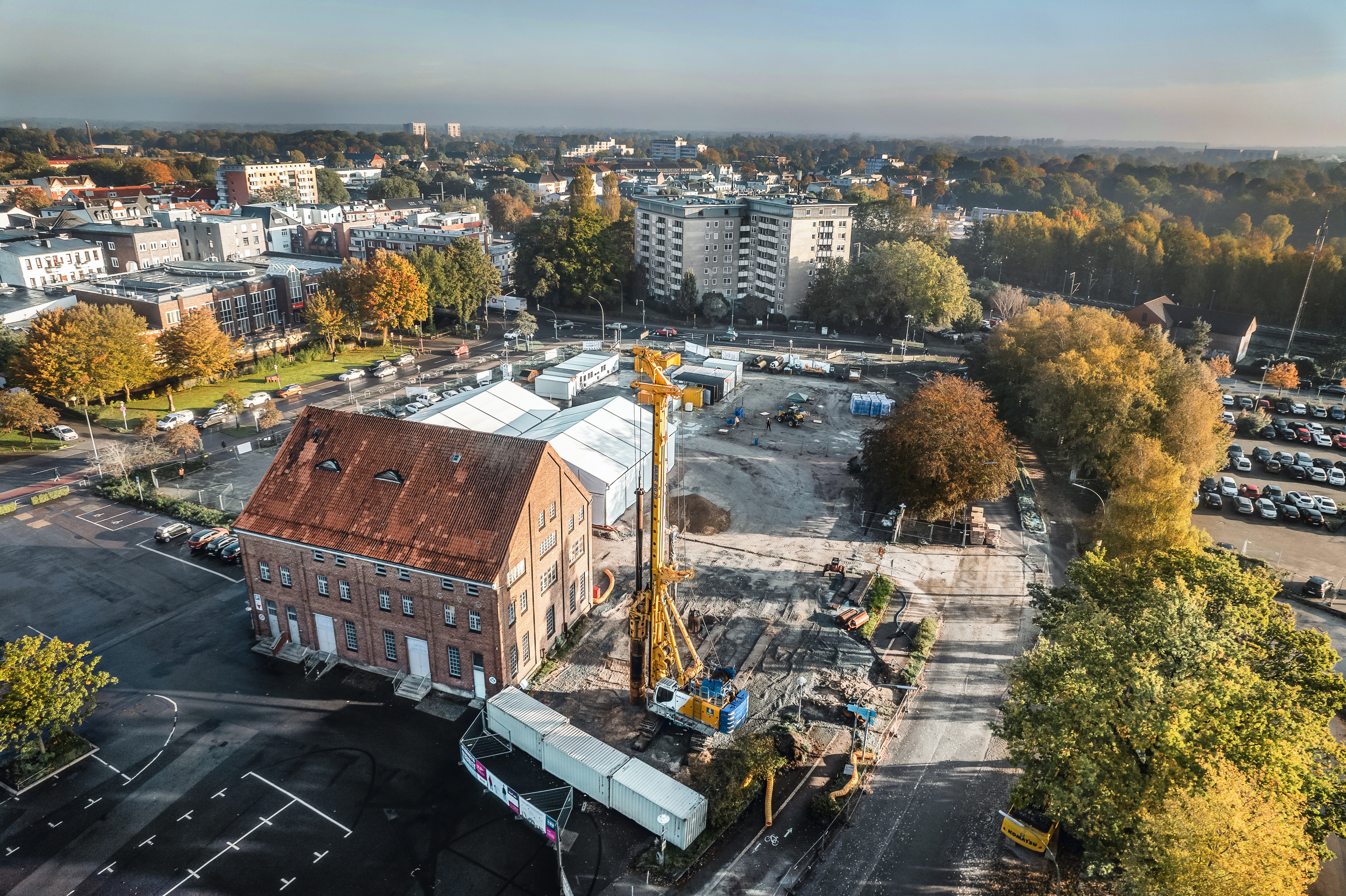 Bauer Resources tauscht belasteten Boden auf ehemaligem Industriegelände in Elmshorn aus.