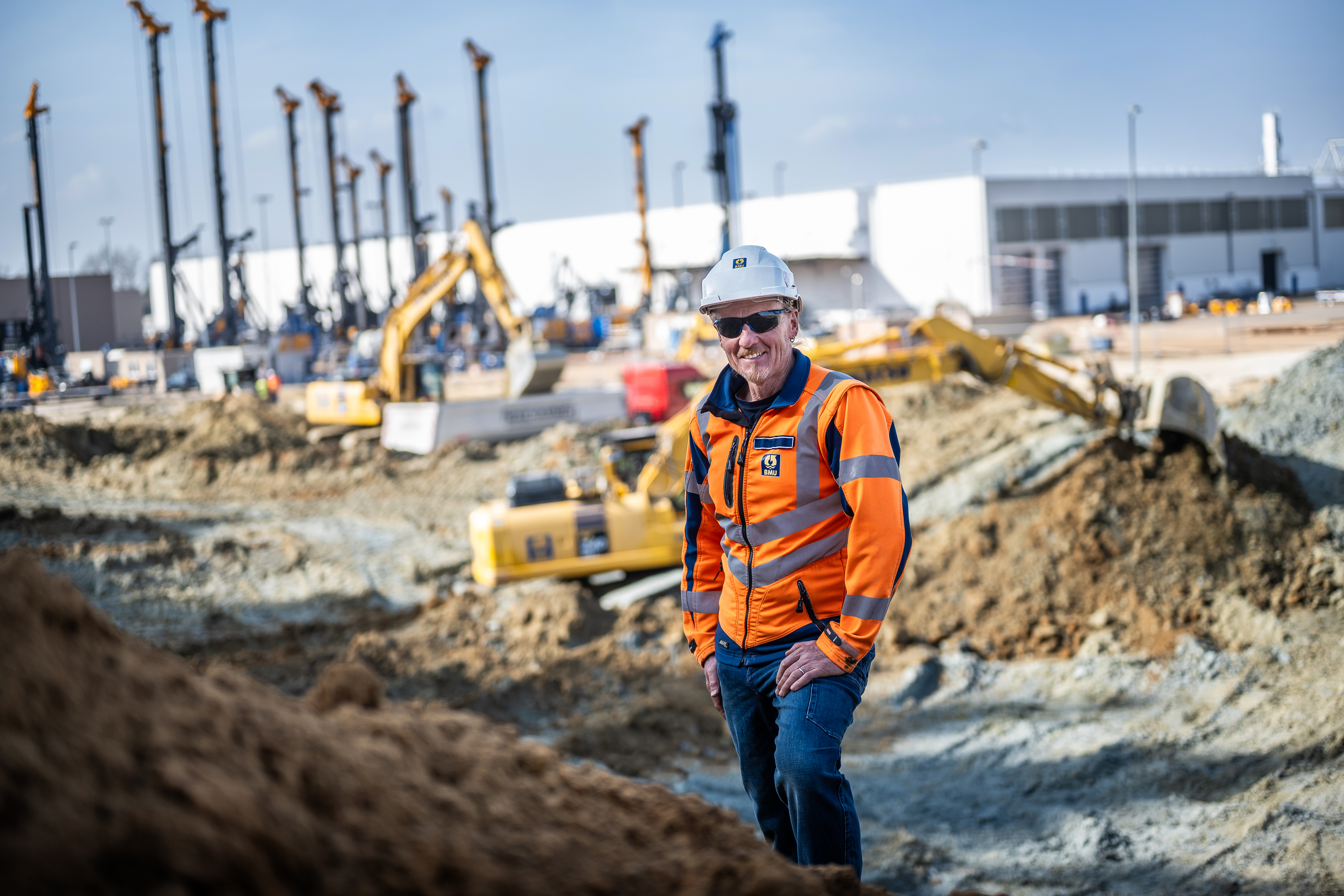 Baustellen Impressionen auf LinkedIn Kanal von Bauer Resources 