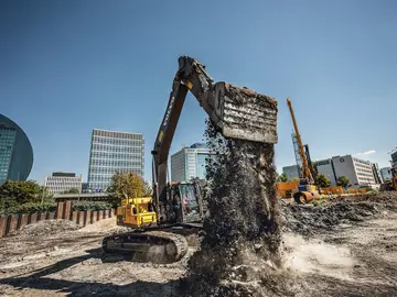 Baugrubenerstellung auf Militärgelände in Frankfurt durch Bauer Resources