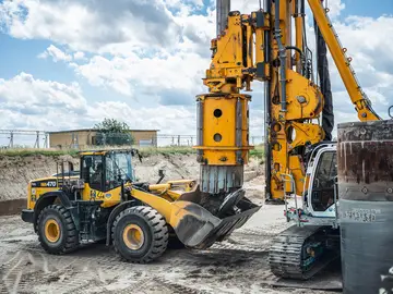 Bodensanierung durch Bauer Resources auf Flughafengelände in Berlin-Schönefeld