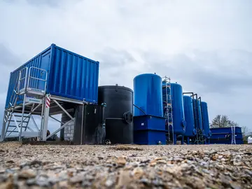 Bauer Resources errichtete eine maßgeschneiderte Grundwasserreinigungsanlage auf einem Militärgelände in Manching