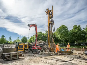 Auf dem Hochschul-Campus Regensburg wurde von Bauer Resources eine moderne Geothermiesondenanlage hergestellt