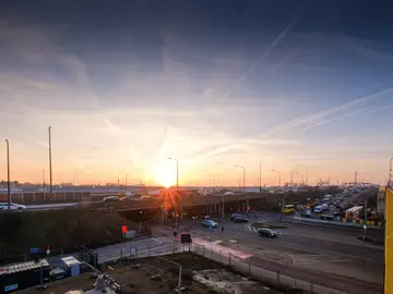 Schlitzwandarbeiten mit dem BAUER Cube System im Bereich der Antwerpener Gro-enendaallaan – die Frästiefe beträgt bis zu 30 m.