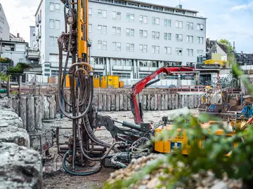Oberflächennahe Geothermie mit Erdsonden und Energiepfählen