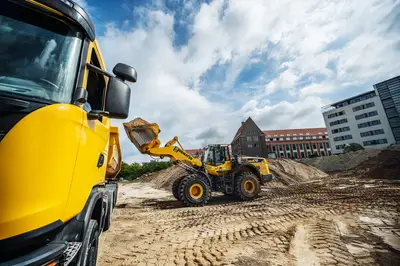 Entsorgung von Aushubmaterial durch Bauer Resources auf ehemaligem Pelikan-Gelände in Hannover