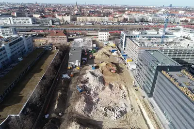 Soil remediation by Bauer Resources on industrial site in Munich’s Werksviertel district